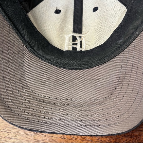 MLB | Black Detroit Tigers Adjustable Baseball Cap, One Size - Picture 7 of 7